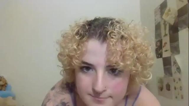 Thumbnail 1, lillyraine02's Stream at Chaturbate, 15 months ago