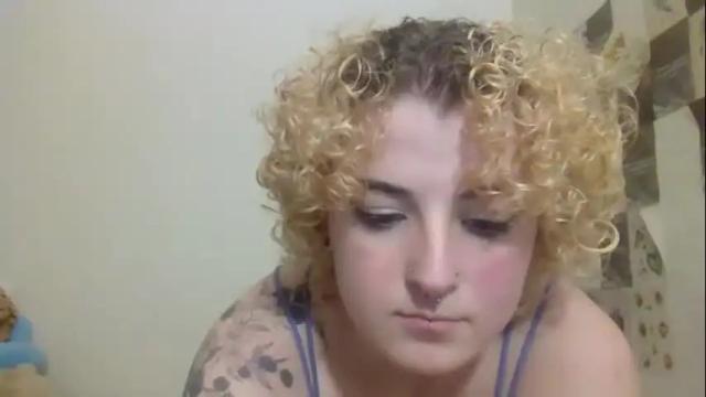 Image 2 of lillyraine02 Stream on Chaturbate on 15 months ago