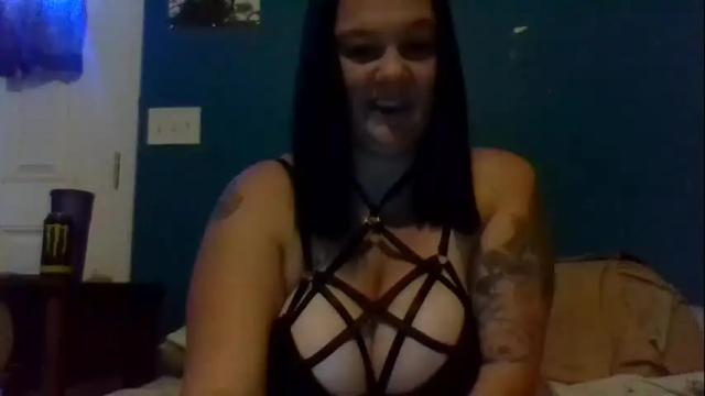 Image 7 of lillyrose198888 Stream on Chaturbate on 20 months ago