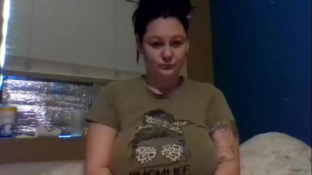 Image 4 of lillyrose198888 Stream on Chaturbate on 16 months ago