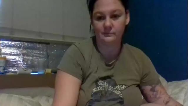 Image 6 of lillyrose198888 Stream on Chaturbate on 16 months ago