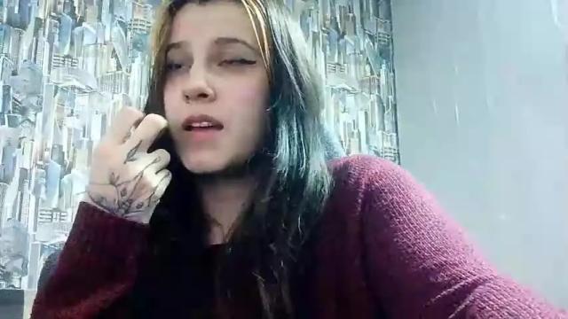 Image 6 of lillyseraphim Stream on Chaturbate on 18 months ago