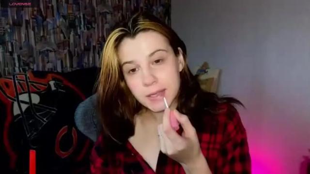 Image 2 of lillyseraphim Stream on Chaturbate on 18 months ago