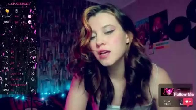 Image 4 of lillyseraphim Stream on Chaturbate on 18 months ago