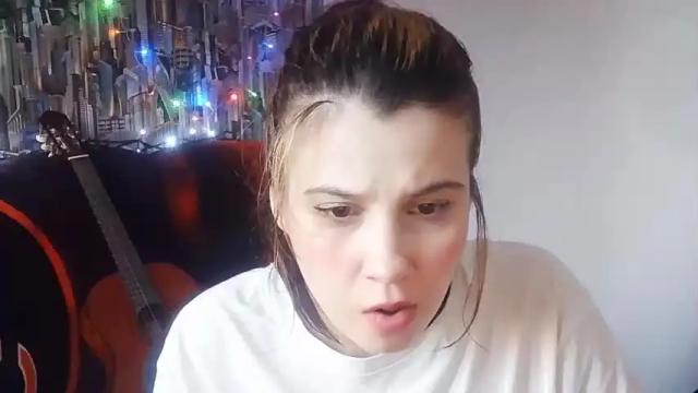 Image 3 of lillyseraphim Stream on Chaturbate on 17 months ago