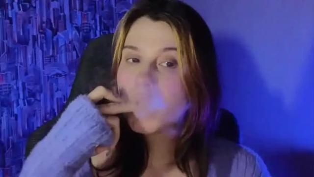 Image 11 of lillyseraphim Stream on Chaturbate on 17 months ago