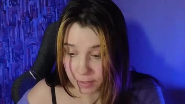 Image 7 of lillyseraphim Stream on Chaturbate on 17 months ago
