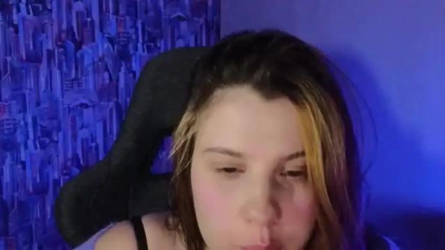 Image 8 of lillyseraphim Stream on Chaturbate on 17 months ago