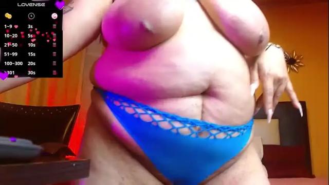 Image 11 of lillytitsxxx Stream on Chaturbate on 24 days ago