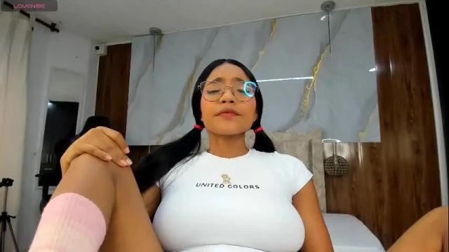 Image 8 of lillyy16 Stream on Chaturbate on 1 month ago