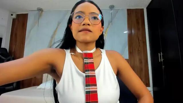 Image 3 of lillyy16 Stream on Chaturbate on 1 month ago