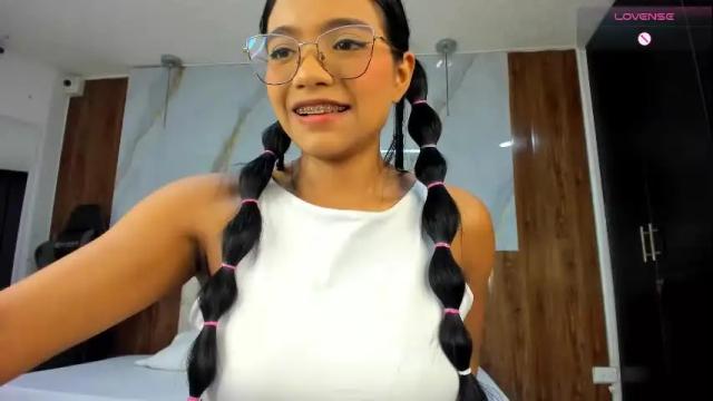 Image 3 of lillyy16 Stream on Chaturbate on 1 month ago
