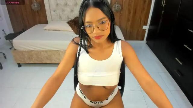 Image 10 of lillyy16 Stream on Chaturbate on 23 days ago