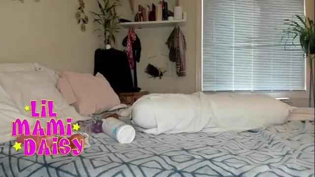 Image 7 of lilmamidaisy Stream on Chaturbate on 5 months ago