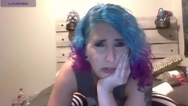 Image 4 of lilmissbitch1982 Stream on Chaturbate on 16 months ago