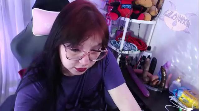 Image 2 of lilomoon69 Stream on Chaturbate on 19 days ago