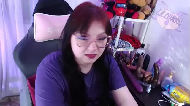 Image 7 of lilomoon69 Stream on Chaturbate on 19 days ago