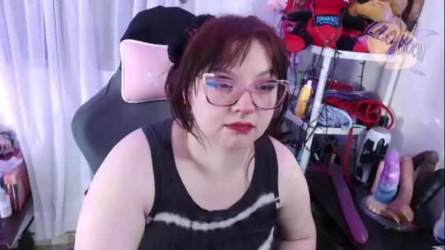 Image 2 of lilomoon69 Stream on Chaturbate on 16 days ago