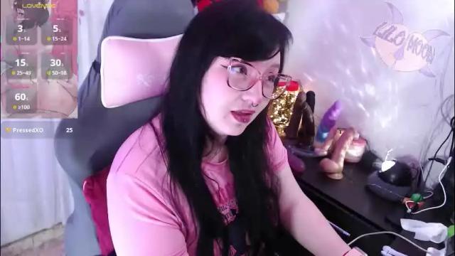 Image 11 of lilomoon69 Stream on Chaturbate on 2 months ago