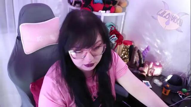 Image 2 of lilomoon69 Stream on Chaturbate on 2 months ago