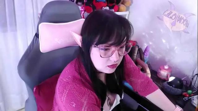 Image 12 of lilomoon69 Stream on Chaturbate on 2 months ago