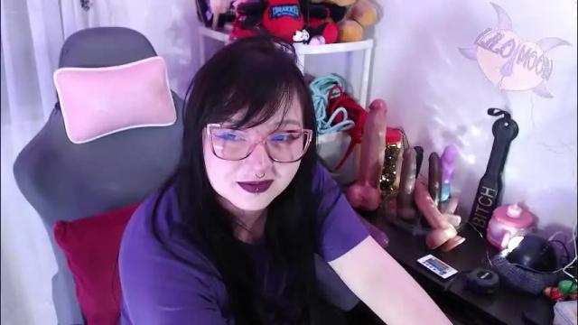 Image 10 of lilomoon69 Stream on Chaturbate on 2 months ago