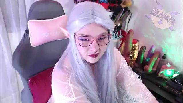 Image 2 of lilomoon69 Stream on Chaturbate on 1 month ago