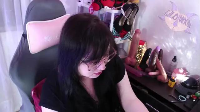 Image 2 of lilomoon69 Stream on Chaturbate on 1 month ago