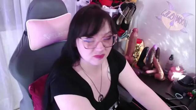 Image 3 of lilomoon69 Stream on Chaturbate on 1 month ago