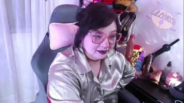 Image 11 of lilomoon69 Stream on Chaturbate on 1 month ago