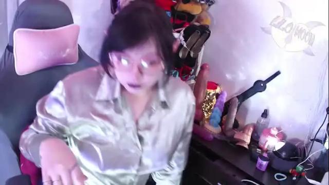 Image 3 of lilomoon69 Stream on Chaturbate on 1 month ago