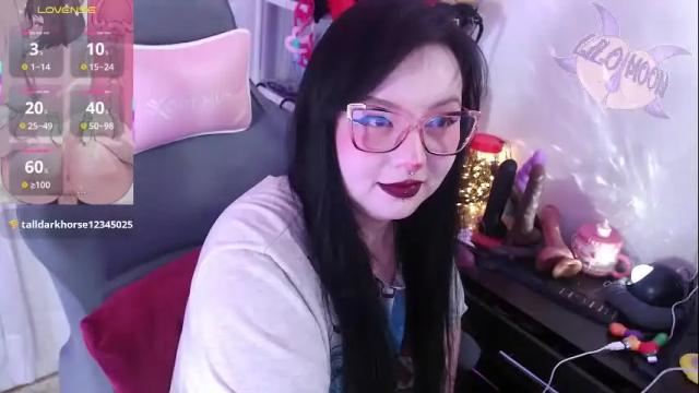 Image 4 of lilomoon69 Stream on Chaturbate on 1 month ago