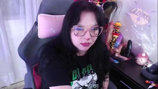 Image 2 of lilomoon69 Stream on Chaturbate on 26 days ago
