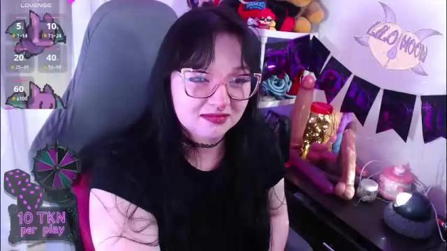 Image 6 of lilomoon69 Stream on Chaturbate on 2 months ago