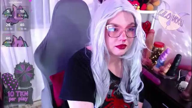 Image 3 of lilomoon69 Stream on Chaturbate on 1 month ago