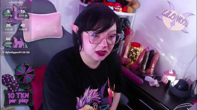 Image 12 of lilomoon69 Stream on Chaturbate on 1 month ago