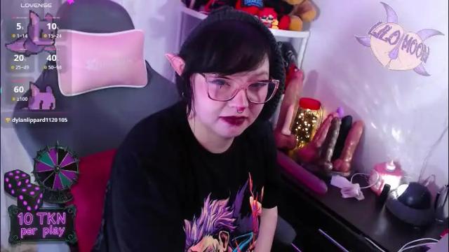 Image 2 of lilomoon69 Stream on Chaturbate on 1 month ago