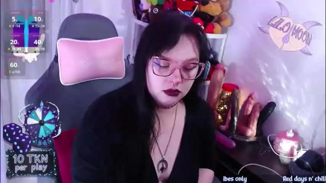 Image 8 of lilomoon69 Stream on Chaturbate on 1 month ago