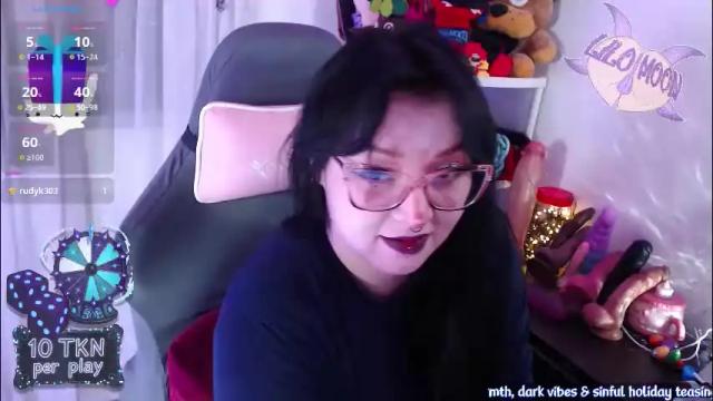 Image 10 of lilomoon69 Stream on Chaturbate on 21 days ago