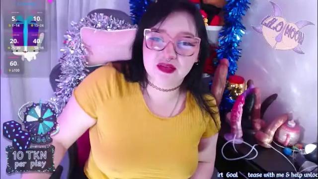 Image 7 of lilomoon69 Stream on Chaturbate on 2 days ago