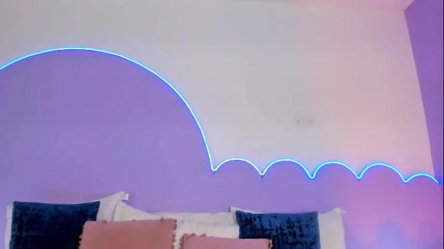 Image 2 of lilou_albrecht Stream on Chaturbate on 1 month ago