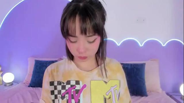 Image 3 of lilou_albrecht Stream on Chaturbate on 22 days ago