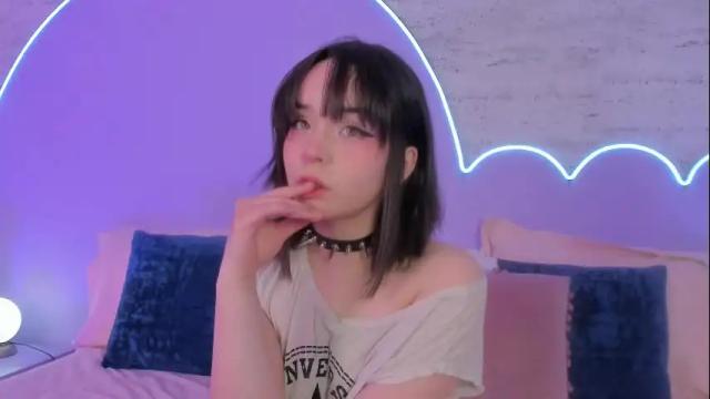 Image 8 of lilou_albrecht Stream on Chaturbate on 1 month ago