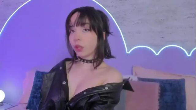 Image 3 of lilou_albrecht Stream on Chaturbate on 29 days ago