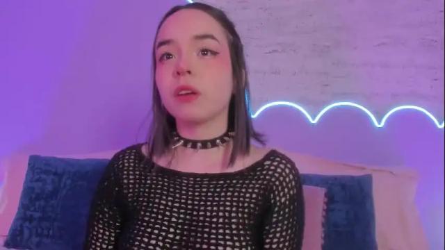 Image 7 of lilou_albrecht Stream on Chaturbate on 26 days ago