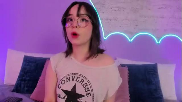 Image 3 of lilou_albrecht Stream on Chaturbate on 19 days ago