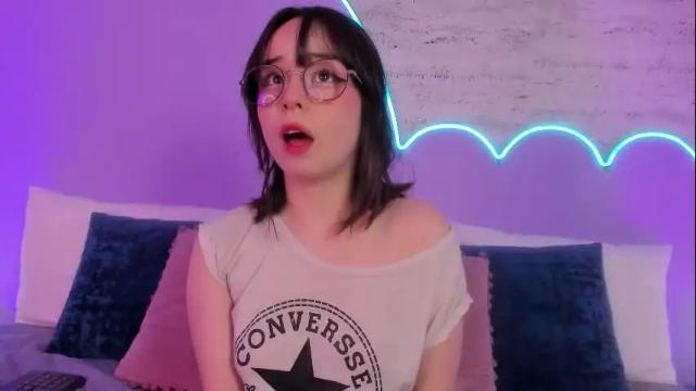 Image 4 of lilou_albrecht Stream on Chaturbate on 19 days ago