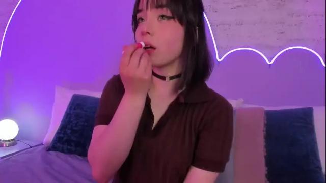 Image 10 of lilou_albrecht Stream on Chaturbate on 18 days ago