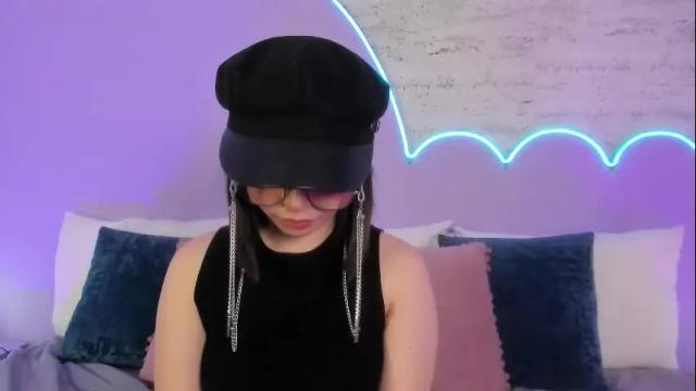 Image 10 of lilou_albrecht Stream on Chaturbate on 17 days ago