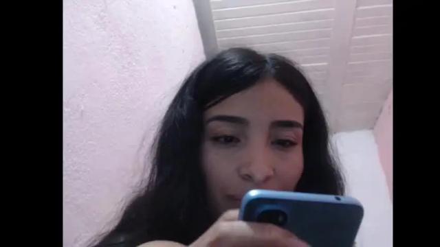 Image 10 of lilpalacio Stream on Chaturbate on 11 days ago